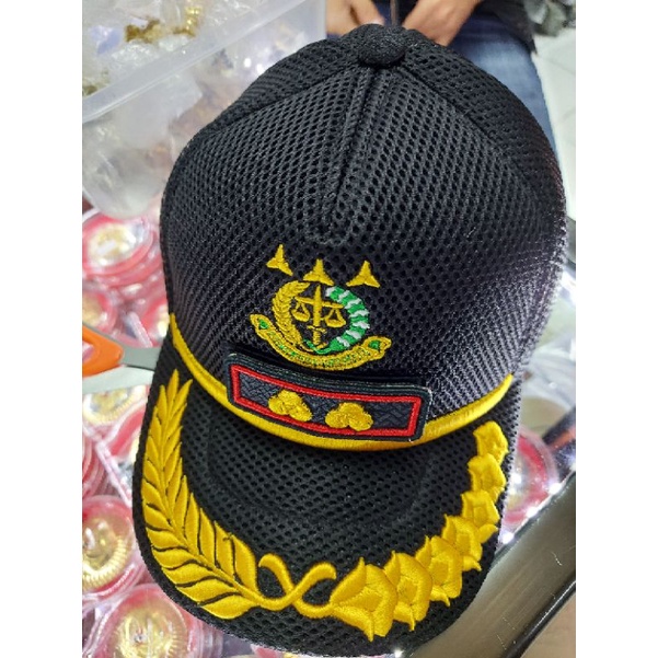 TOPI KEJAKSAAN DAN PANGKATNYA