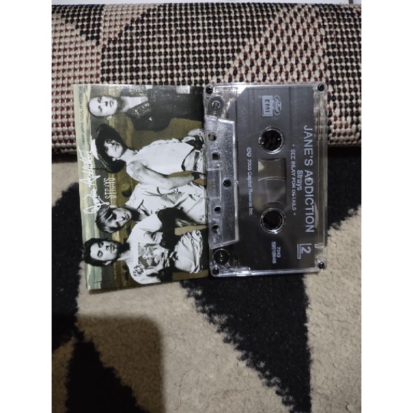 kaset pita jane's addiction / strays