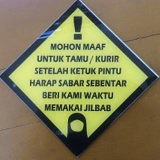 PAPAN PENANDA DAN HIASAN PINTU PAGAR UNTUK MUSLIMAH PAPAN PENANDA DAN HIASAN PINTU PAGAR UNTUK MUSLIMAH