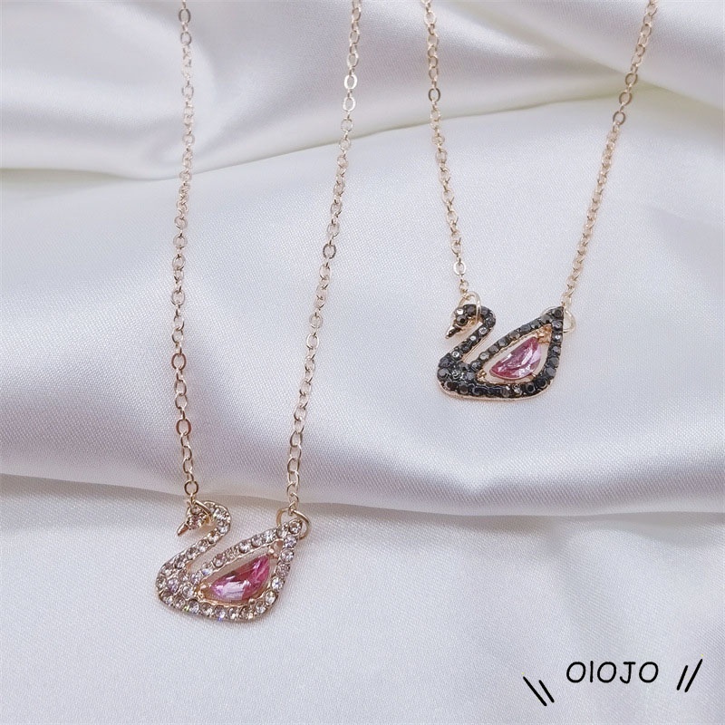 Korea Kalung Rantai Liontin Angsa Warna Pink Berlian Imitasi Untuk Wanita Aksesoris - olo