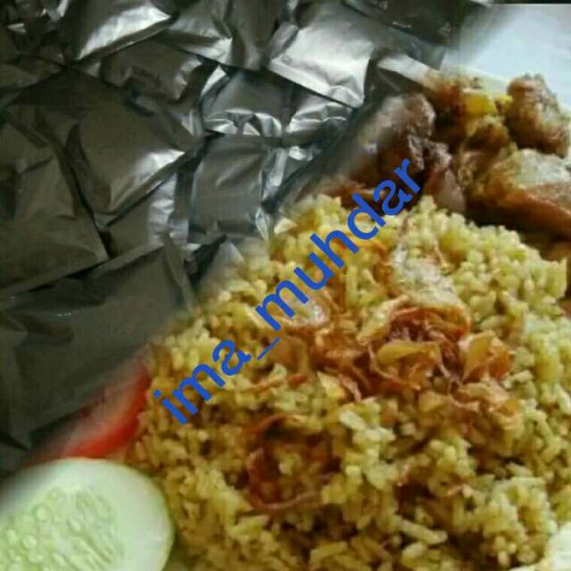 

Nasi kebuli instant