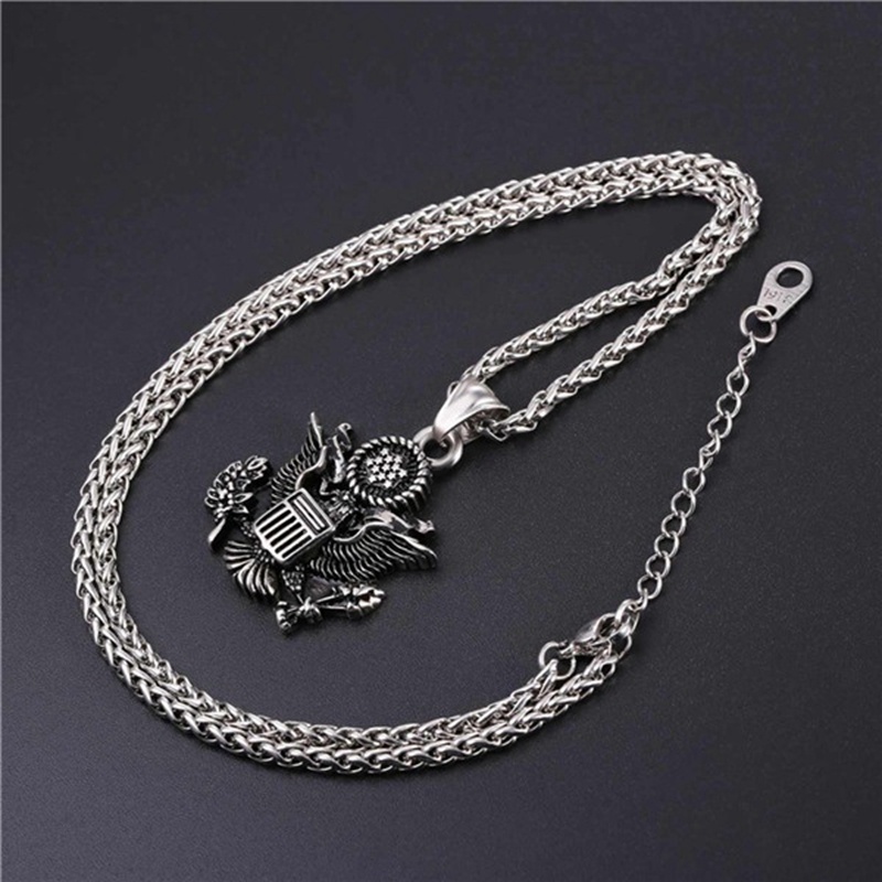 Kalung Liontin Bentuk Sayap Elang Gaya Vintage Punk Untuk Pria