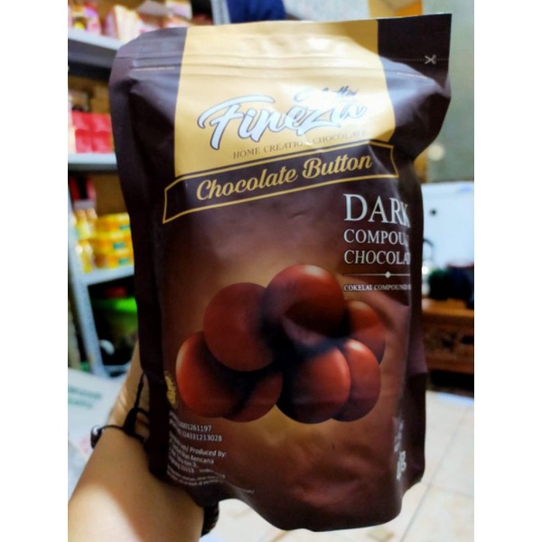 

Colatta fineza dark button 400 grm
