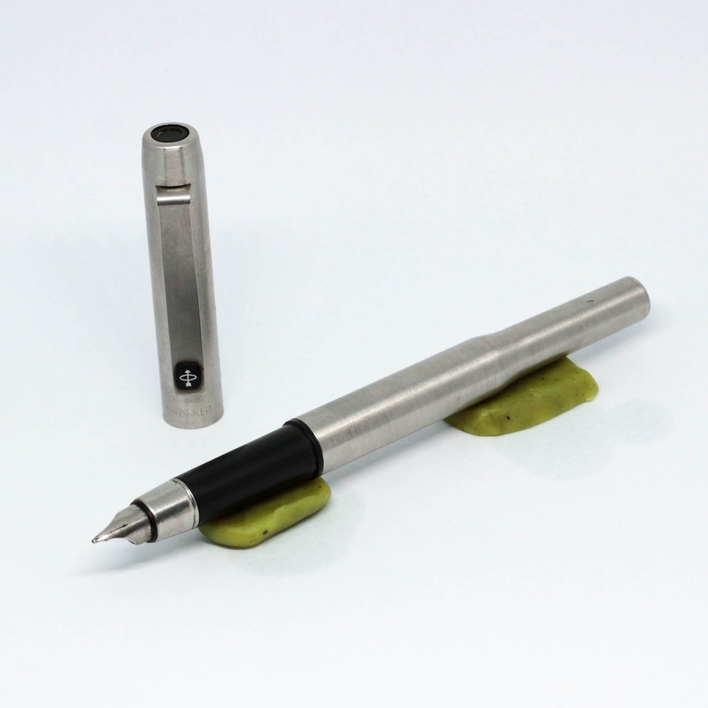 

Parker 25 MARK IV Silver Brushed Fountain Pen (1989)