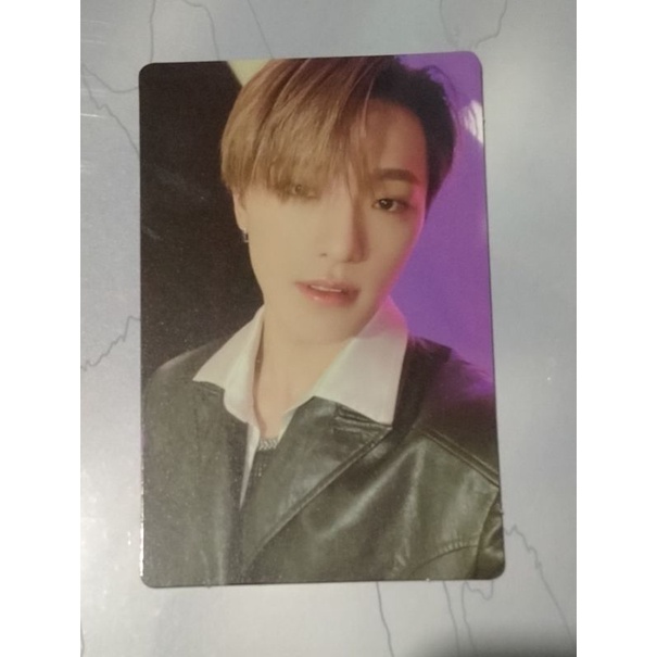Dino pc photocard