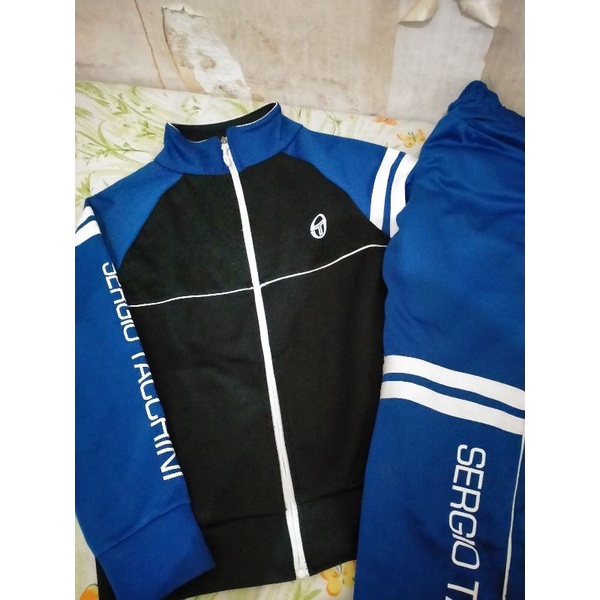 satu set tracktop + trackpans Sergio tacchini