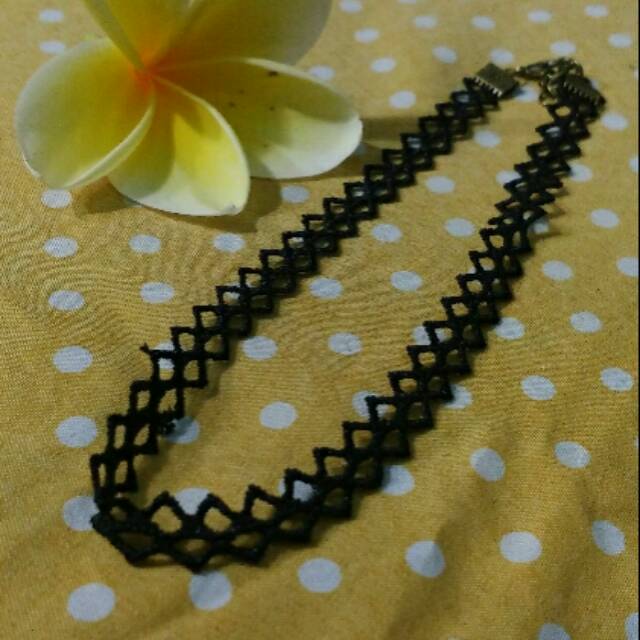 Kalung Leher Choker Renda Zigzag Hitam