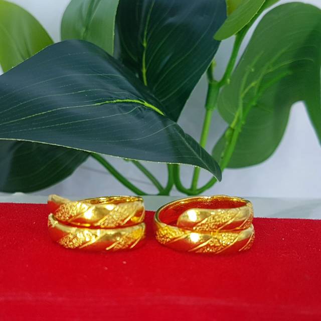 Cincin replika mas 24k lilit empat, lilit dua ,awet,bisa disepuh ulang, cincin A,B, C,E ,F free size bisa dibesar kecilkan