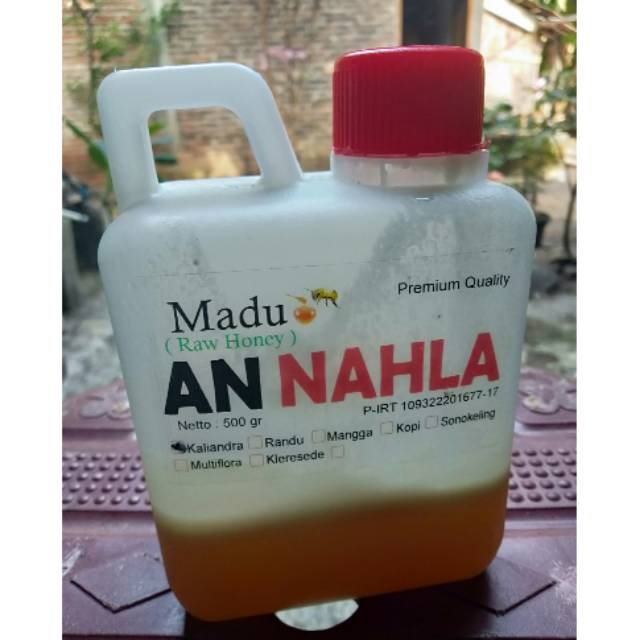 

Madu murni makanan nektar bukan gula pasir
