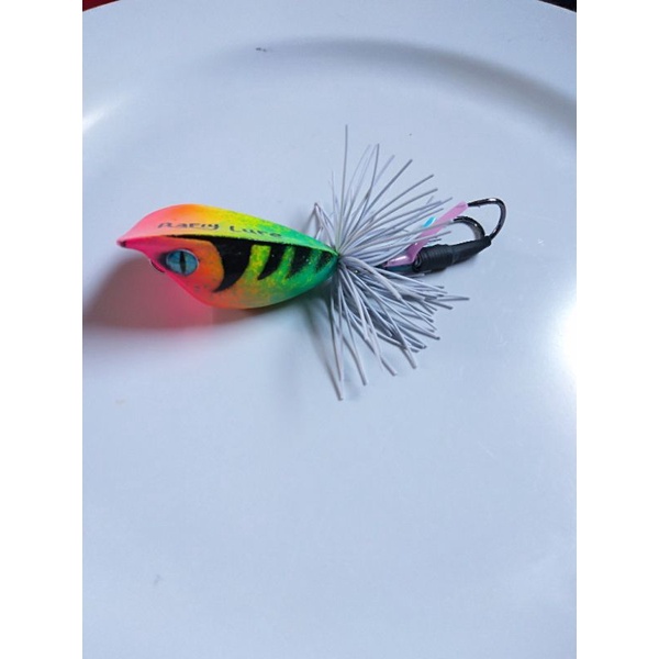 jump frog topi  4 cm(HANDMADE RAFLY LURE)