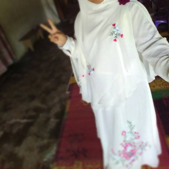 Gamis set khimar ceruty putih (full furing) bordir bunga