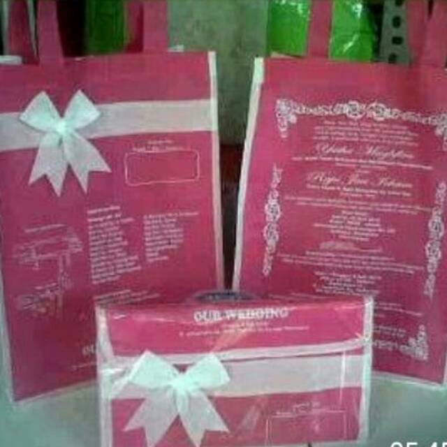Undangan Pernikahan Bentuk Tas Cantik Bahan kain Spunbon 75gsm