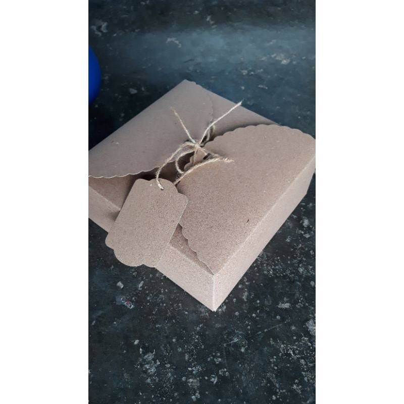

(FREE HANGTAG)BOX CAKE 20X20X8.5