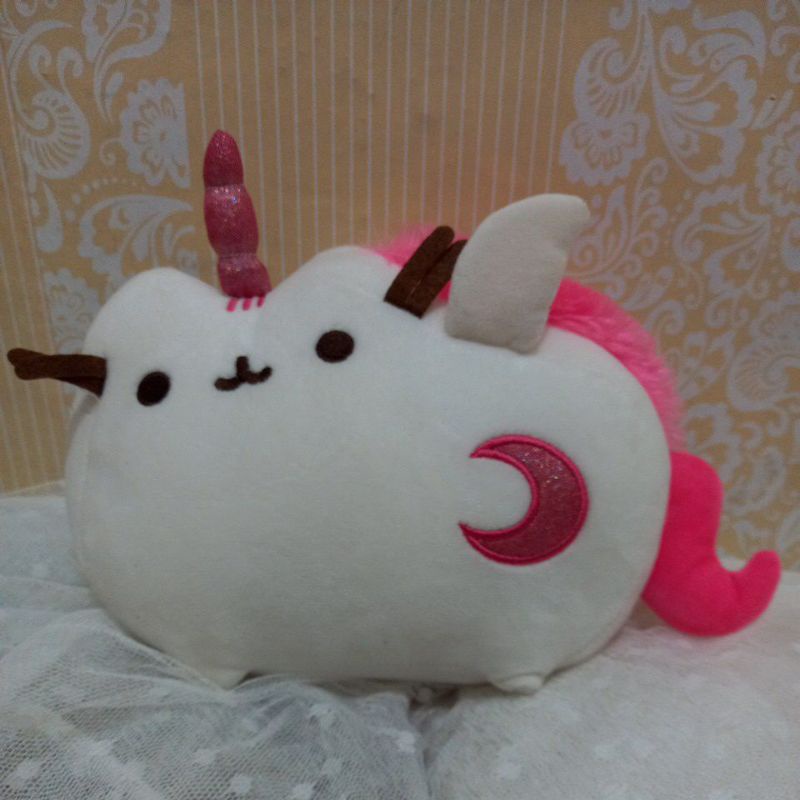 Boneka Gantungan Kaca Pusheen