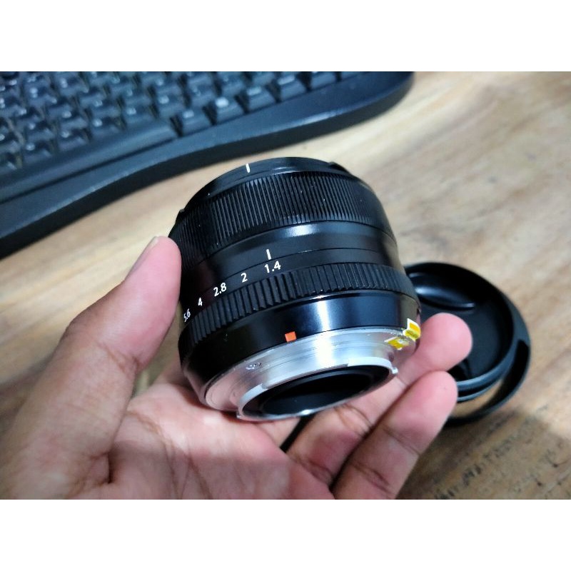 Lensa Fujifilm Fujinon 35mm F1.4 second