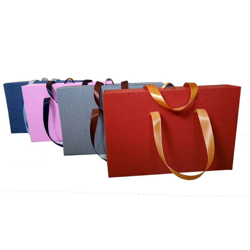 

Kotak Kado Ukuran 30 x 20 x 5