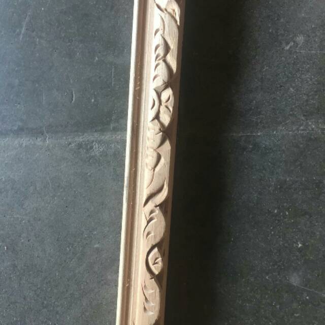 Kayu pigura ukir 3cm
