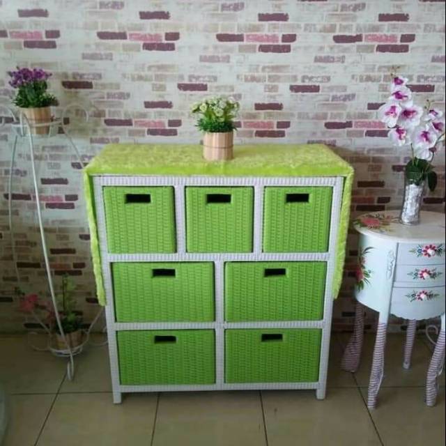 LEMARI LACI 7 ATAS  ROTAN SINTETIS