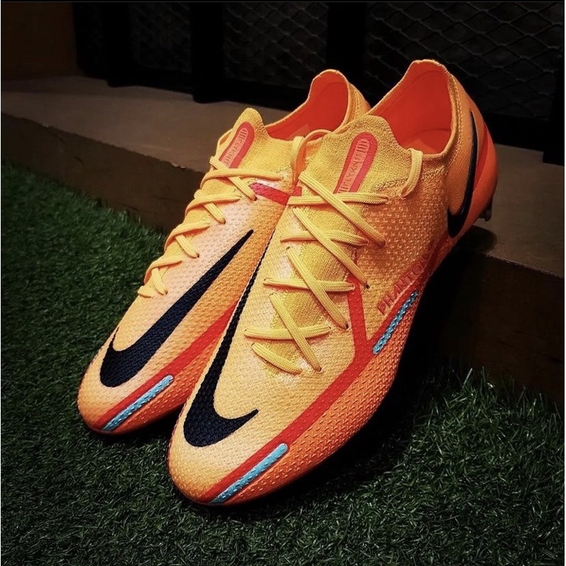 Sepatu Sepak Bola Nike Phantom GT 2 Elite FG BNIB With Gymsack