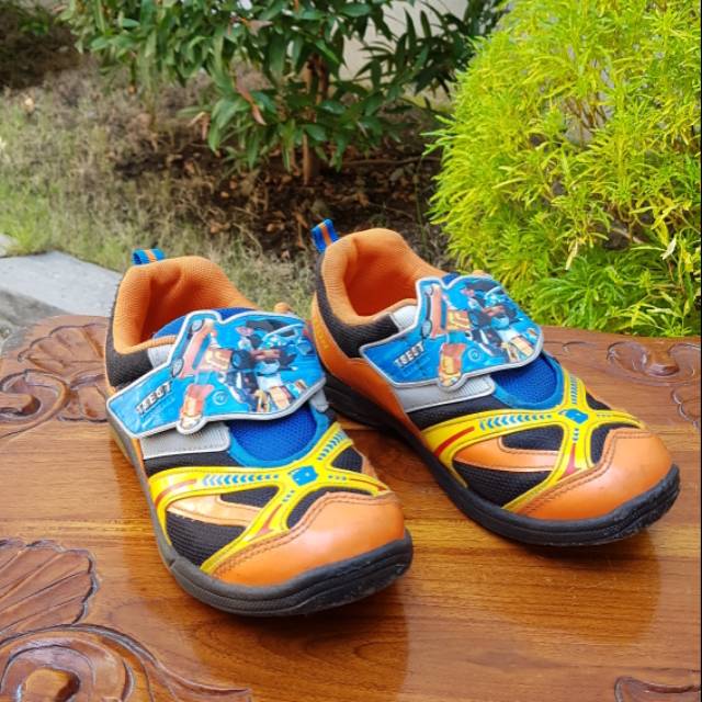 Sepatu sekolah Tobot sneakers lampu anak laki-laki cowok boy shoes preloved bekas second murah