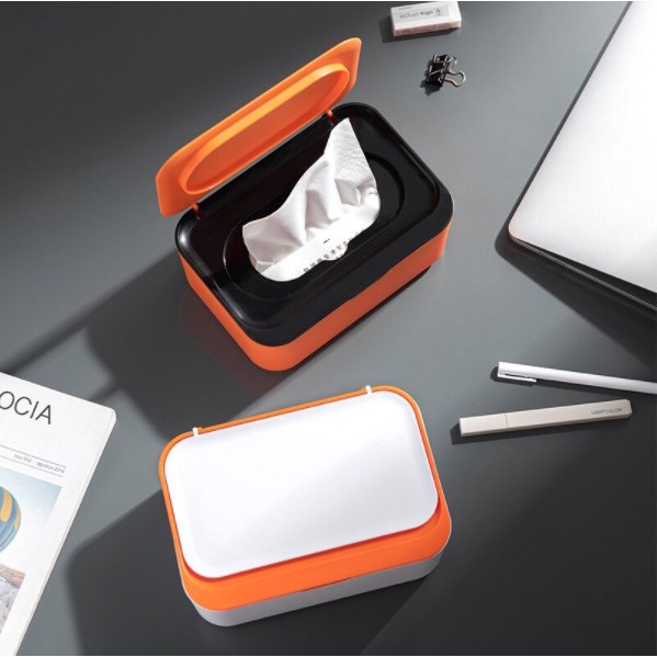 WFH Kotak Dispenser Masker Tissue Basah