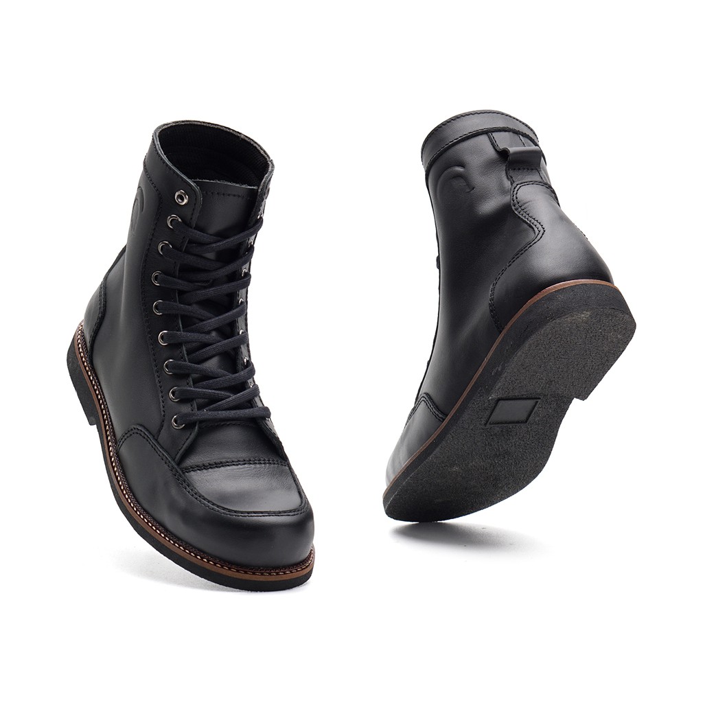 BRATTA BLACK ORIGINAL x GREATA Sepatu Safety Boots Hitam Kulit Sapi Asli Pria Boot Kerja Proyek Lapangan Outdoor Pelindung Ujung Besi Tinggi Steel Toe Cap Working Shoes Motor Bikers Touring Footwear Big Size Ukuran Besar Jumbo 44 Keren Terbaru Kekinian