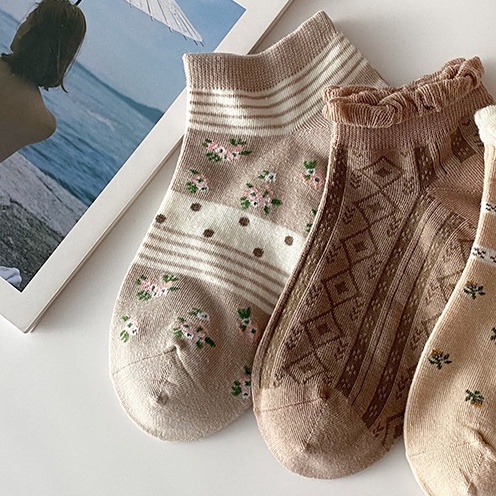 MURMURE.ID | KAOS KAKI WANITA MOTIF KARAKTER CUTE KAOS KAKI PENDEK MOTIF SEMATA KAKI IMPORT MURAH-FLOWER KHAKI