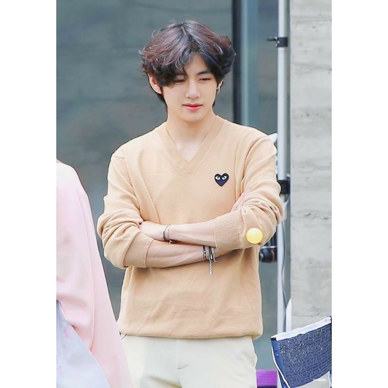 [READY STOCK] SWEATER KIM TAEHYUNG UNOFFICIAL