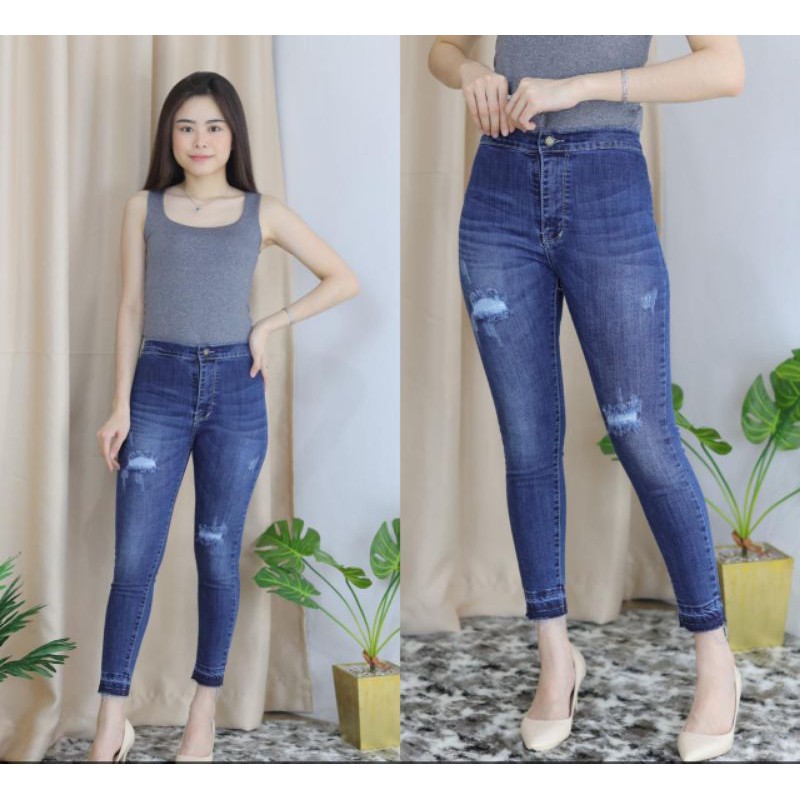 HIGHWAIST MARK JEANS