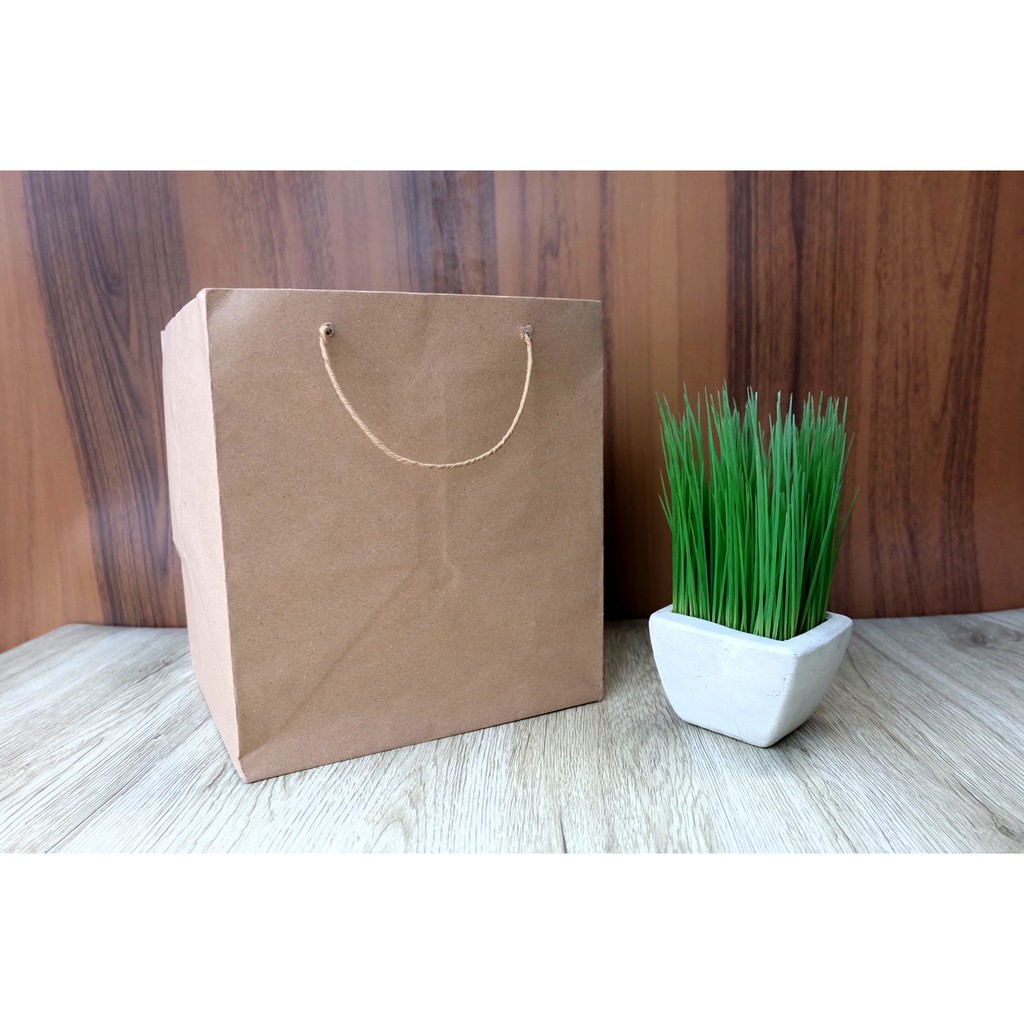 

Paperbag Craft 14 Uk. 21,5 x 22,5 x 25 cm