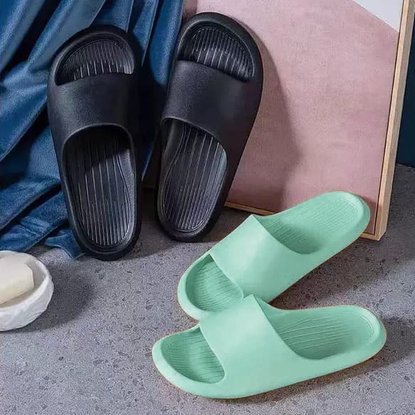 Sandal Wanita Karet Slide Slip On Bahan Karet Terbaik