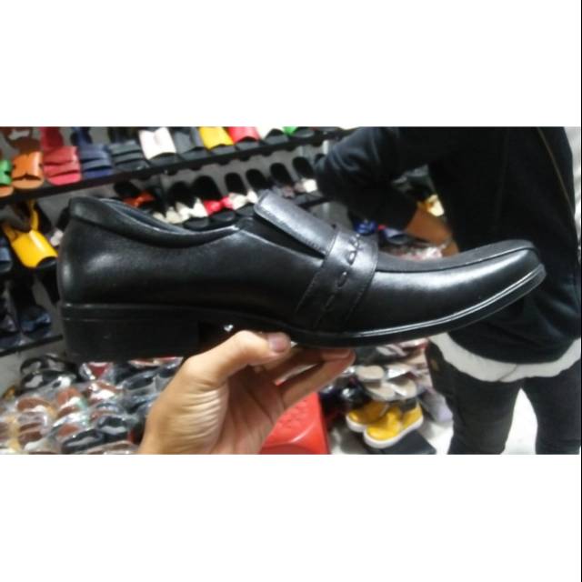 Sepatu papirut pria asli kulit garut