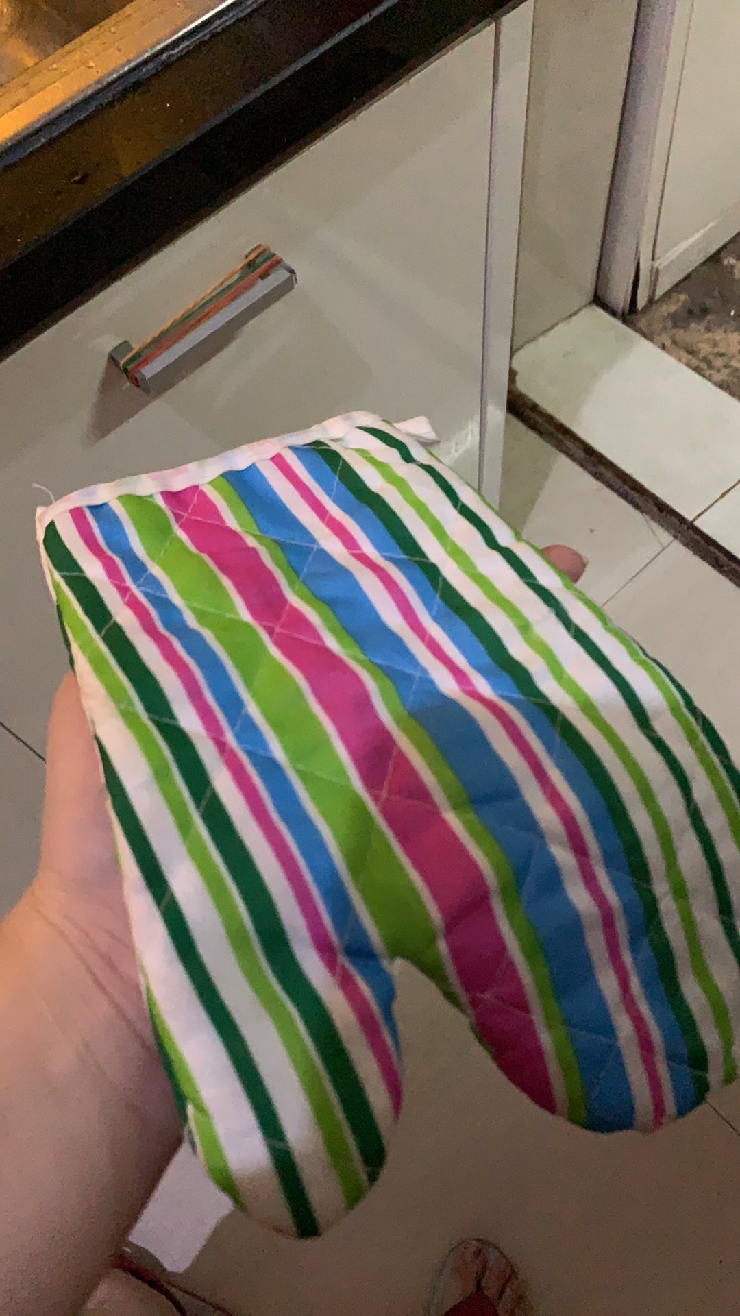 Sarung Tangan Penahan Panas