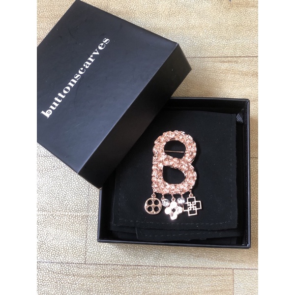 Preloved Buttonscarves Textured Brooch with Charm Rose Gold