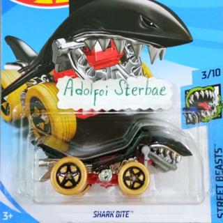 hot wheels shark transport