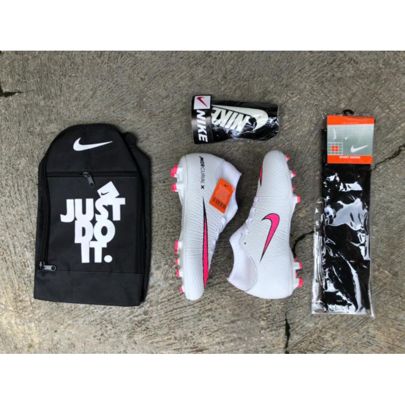 (Paket komplit 5) Sepatu Bola Nike Mercurial x superfly terbaru 2021 boots Cr7 putih pink elite-1