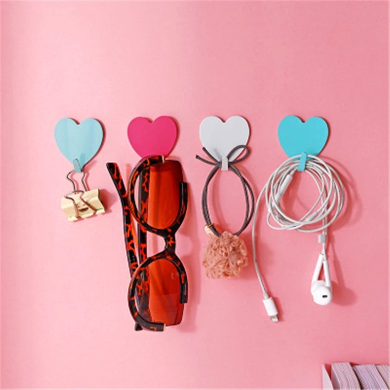 Stainless Steel Colored Love-heart Shape Sticky Hooks Household / Wall Mounted Simple Bathroom Kitchen Bag Hats Towels Key Storage Holder / Multifunction Wall Racks