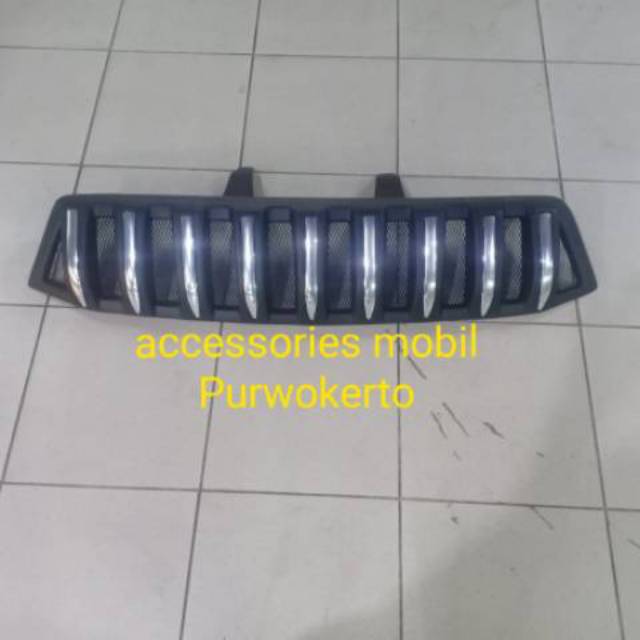 grill Innova reborn 2016-2020 model prado