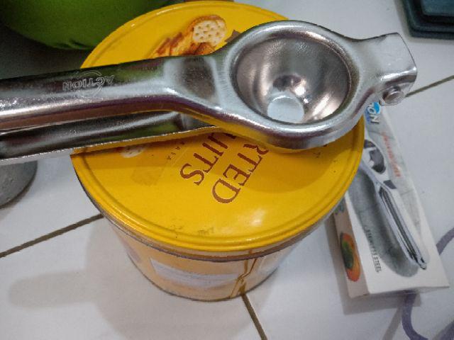 Alat Meras/press Buah Jeruk/lemon Juicer