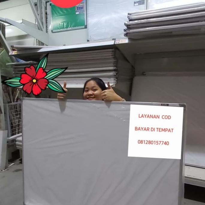 

Whiteboard gantung 90 x 120 cm