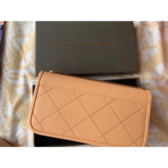 Charles & keith dompet