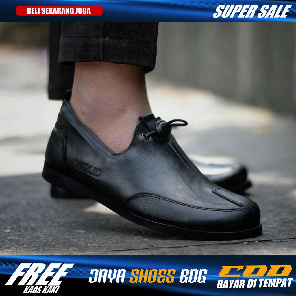 Sepatu Casual Slip On Pria Hitam Kerja Original Kulit AslI Fashion Selop Santai Kondangan Pesta