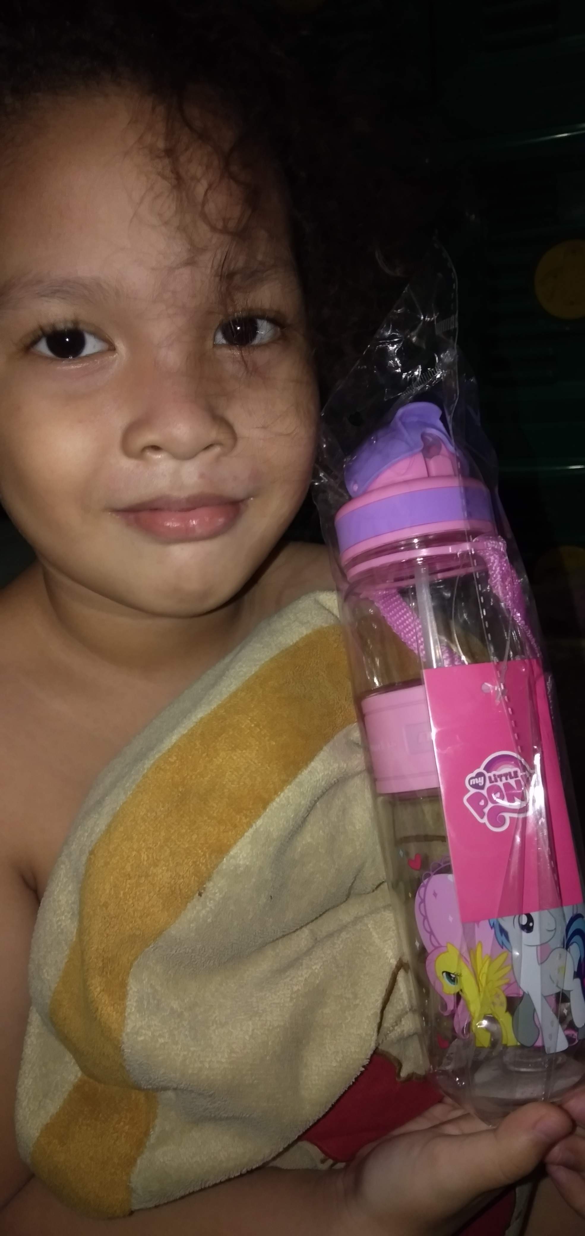 Botol Minum Anak Tinggi Sedotan Karet Tengah Bpa Free