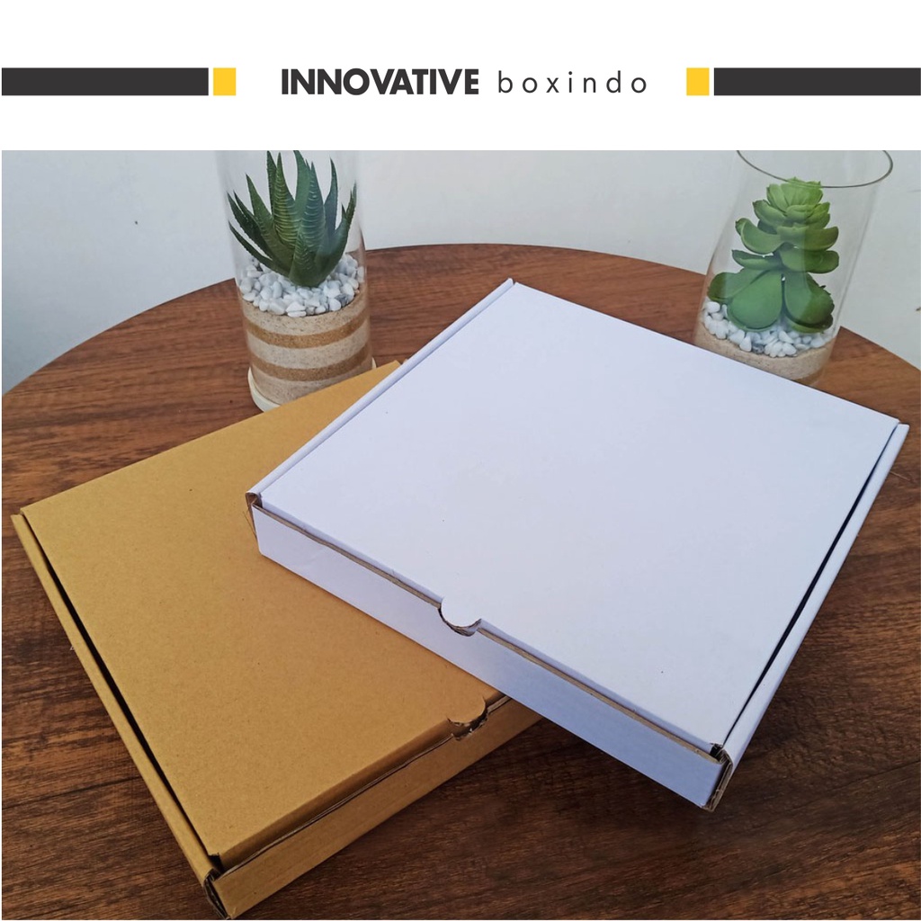 

Box 26x26x4 cm LS Kardus/Polos/Karton/Pizza/Hampers/Baju