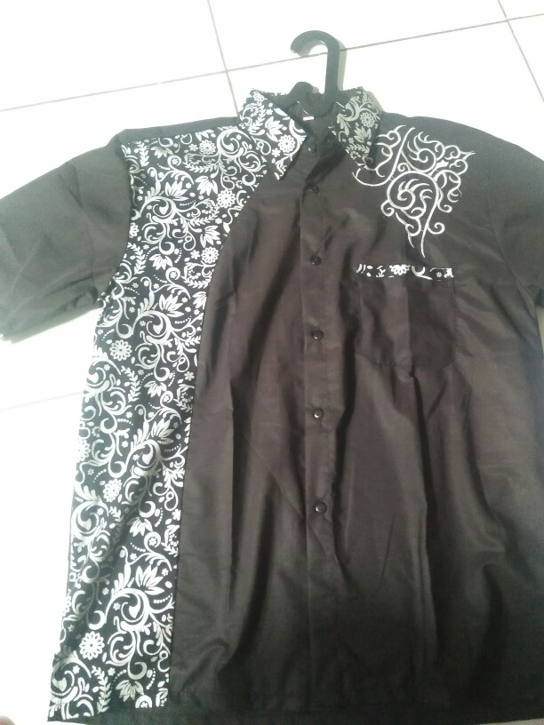 Kemeja Pendek Batik Motif Melati Model Clurit Kombinasi Bordir