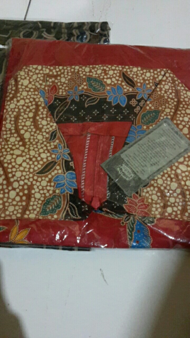 Atasan Tunik Batik