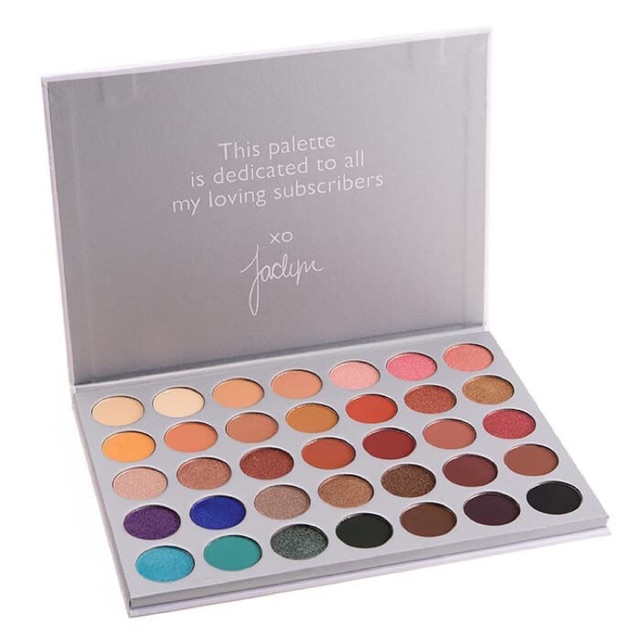 The JACLYN HILL Palate Eyeshadow 35 Color