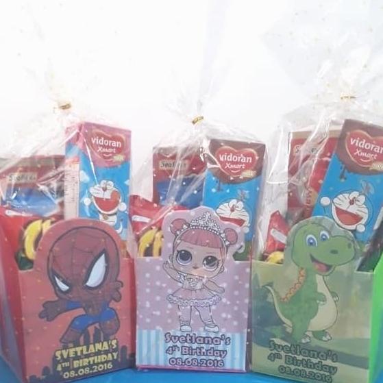 

Premium Product!!! Paket Hampers Box Plus Snack 4 Jenis Makanan Dan Minuman Ringan / Birt - Paling Diminati