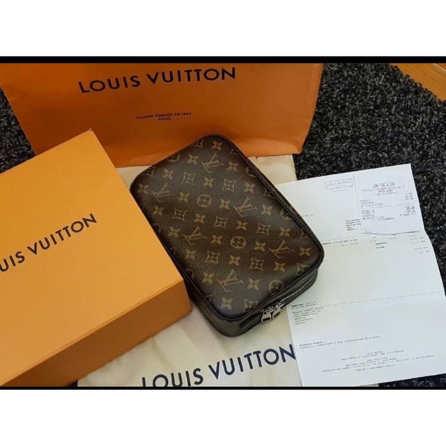 Preloved LV clutch monogram 2017