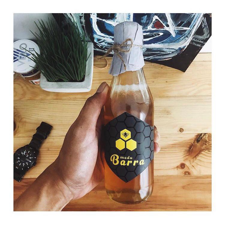 

Madu Tambah Energi Untuk Segala Usia